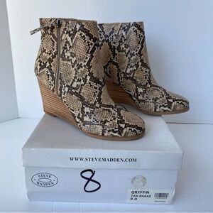 Steve Madden Gryffin Snake Print Wedge Ankle Boots - Sz 8